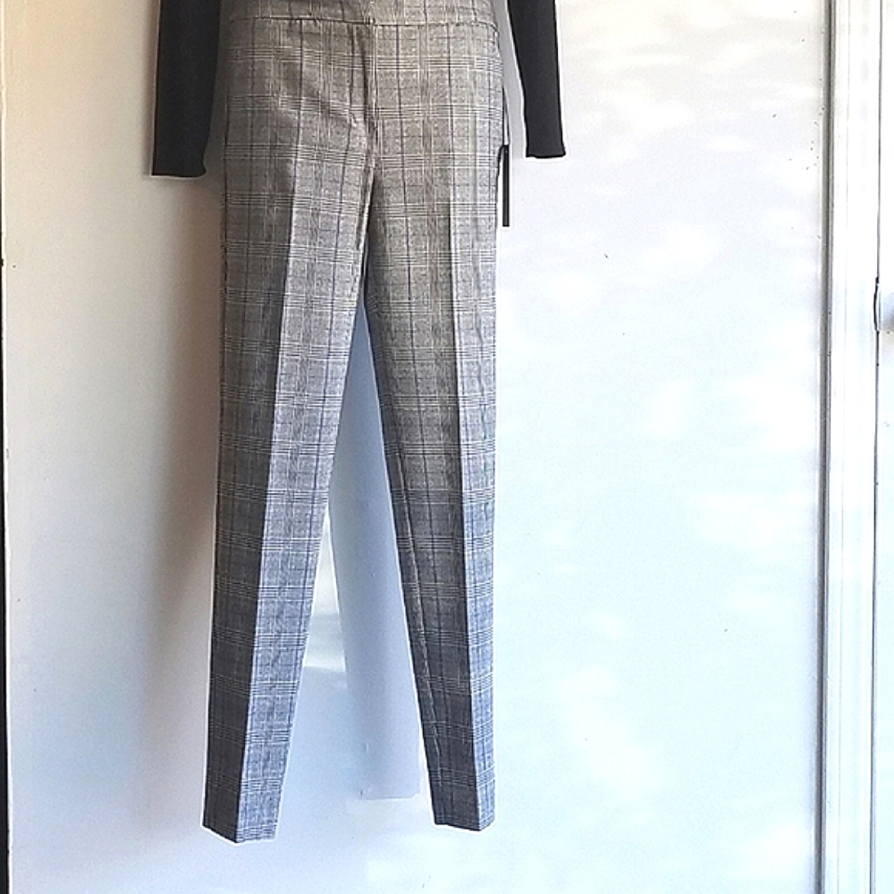 Adrienne Vittadini Plaid Straight Pant - Picture 3 of 9